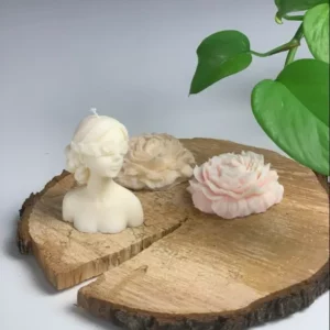 Zestaw świec sojowych - Kobieta z piwoniami